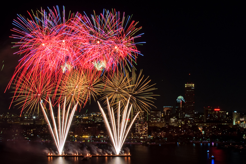 boston-fireworks-july-4th