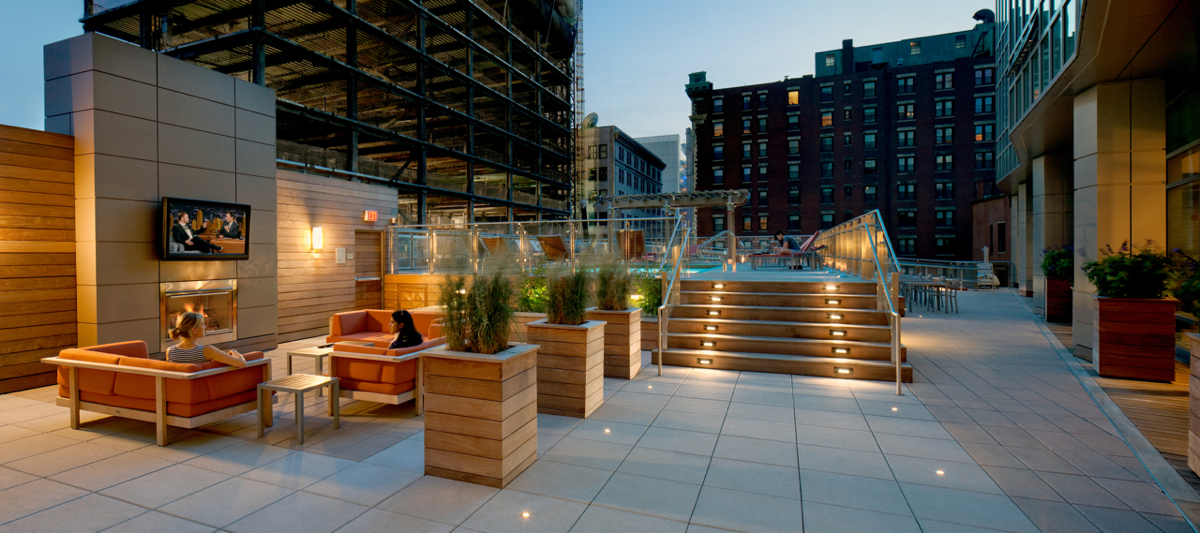 THE DECK AT THE KENSINGTON FEATURES A TIERED SPACE WITH OUTDOOR TVs AND A POOL. PHOTO BY ANTHONY CRISAFULLI.