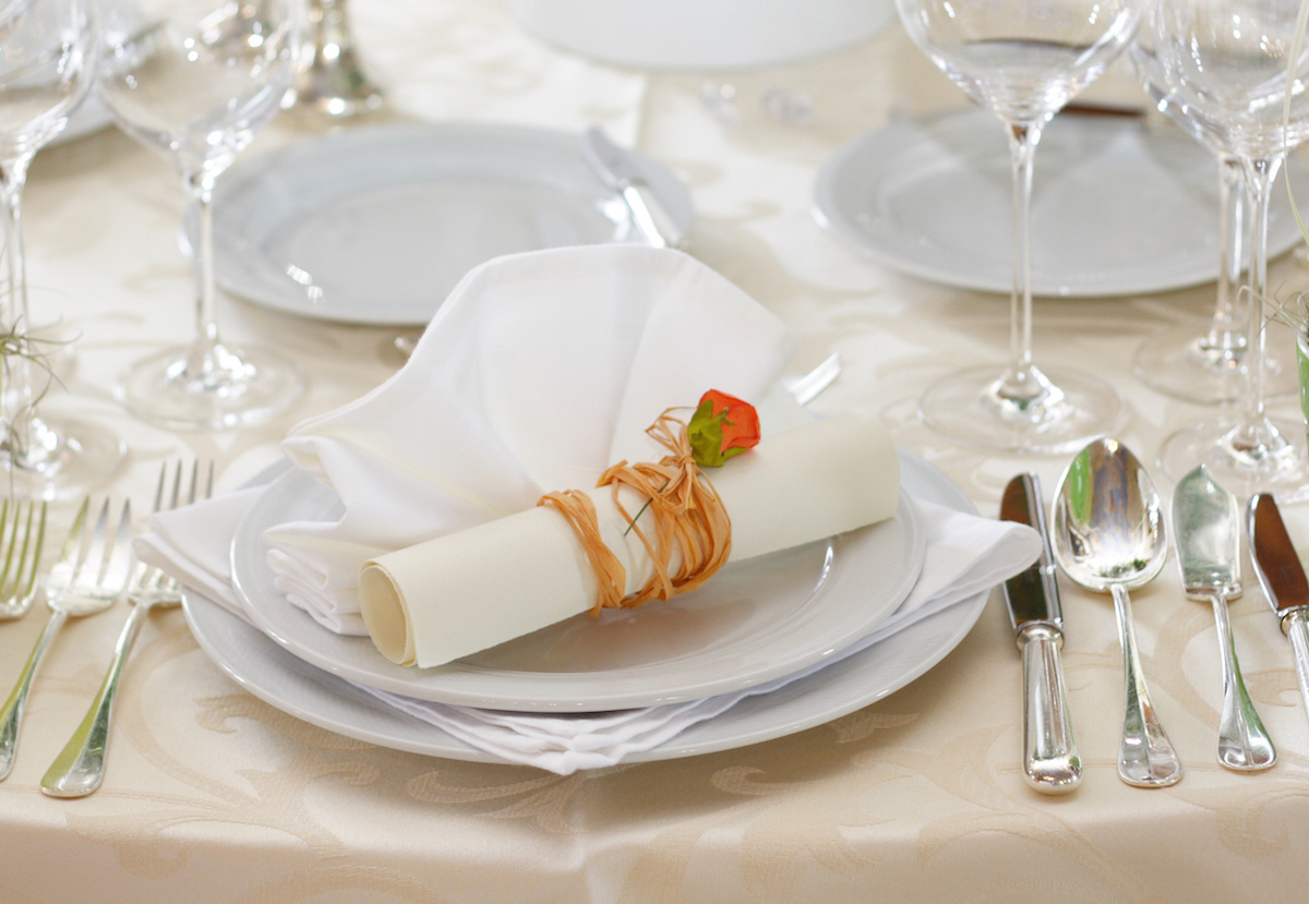 Wedding table setting via Shutterstock