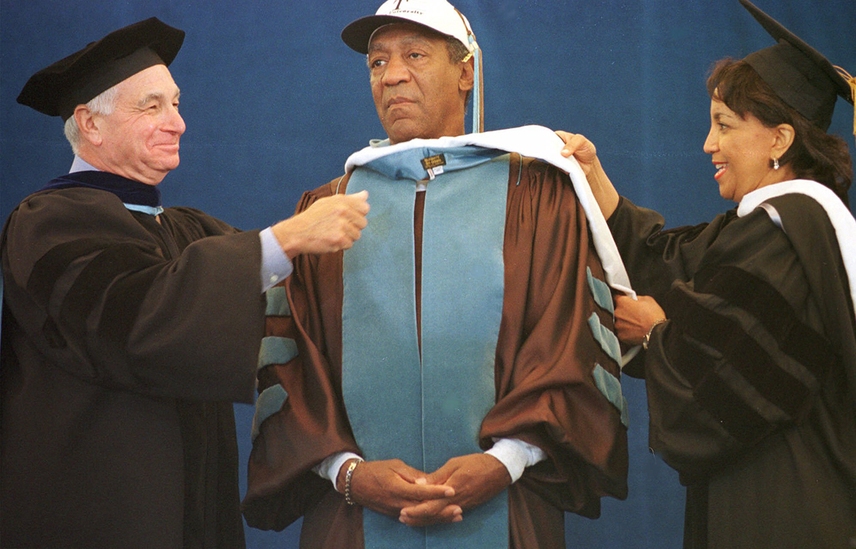 Cosby receives his honorary degree from Tufts in 2000. Photo via AP