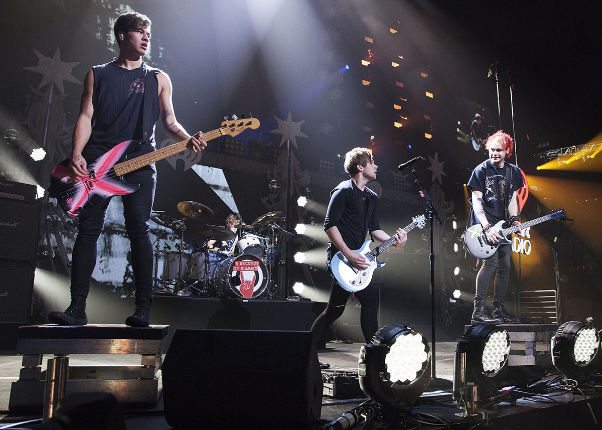 5 Seconds of Summer at Jingle Ball 2015