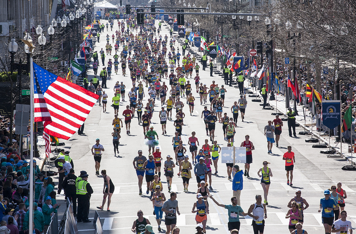 boston marathon 2016 american flag