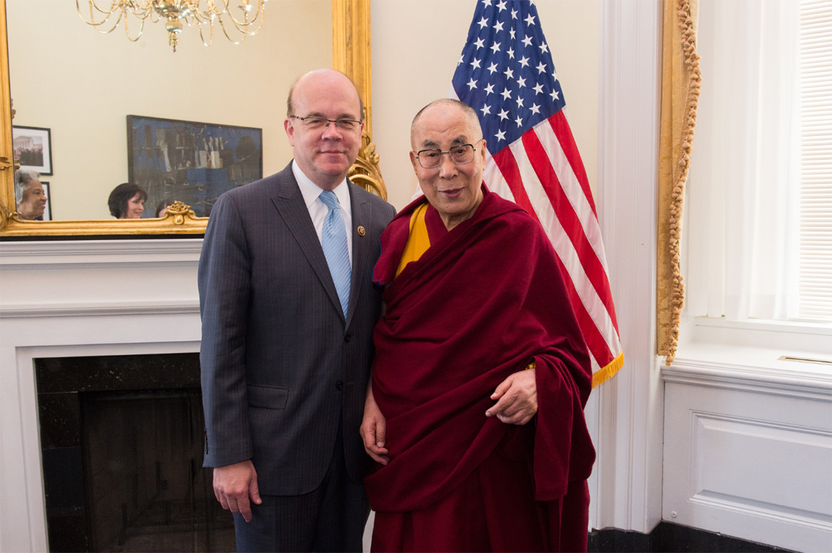 jim mcgovern with dalai lama