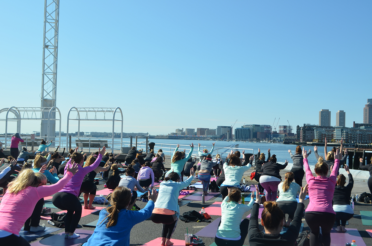 Yoga Brunch on the Pier / Photo by Pier 6