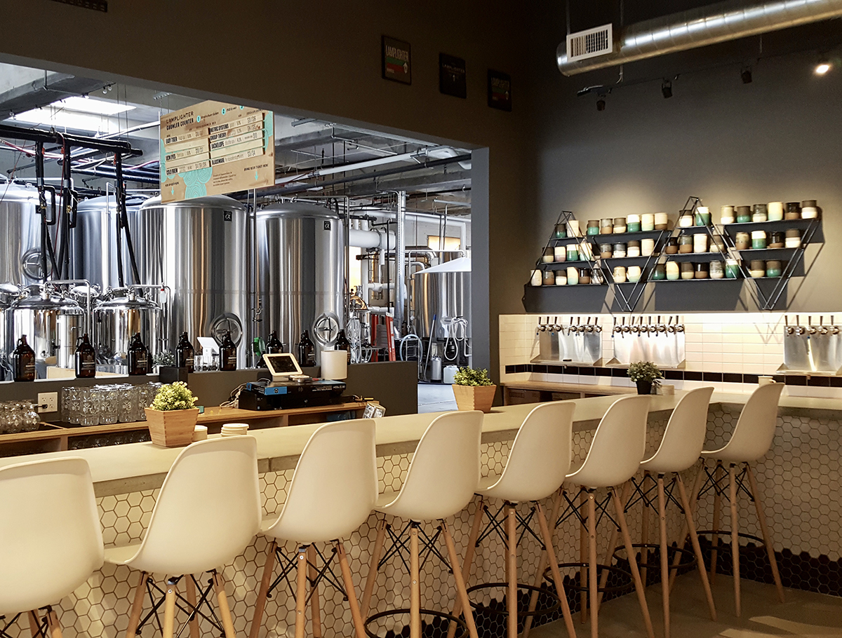 The taproom at Lamplighter Brewing Co.