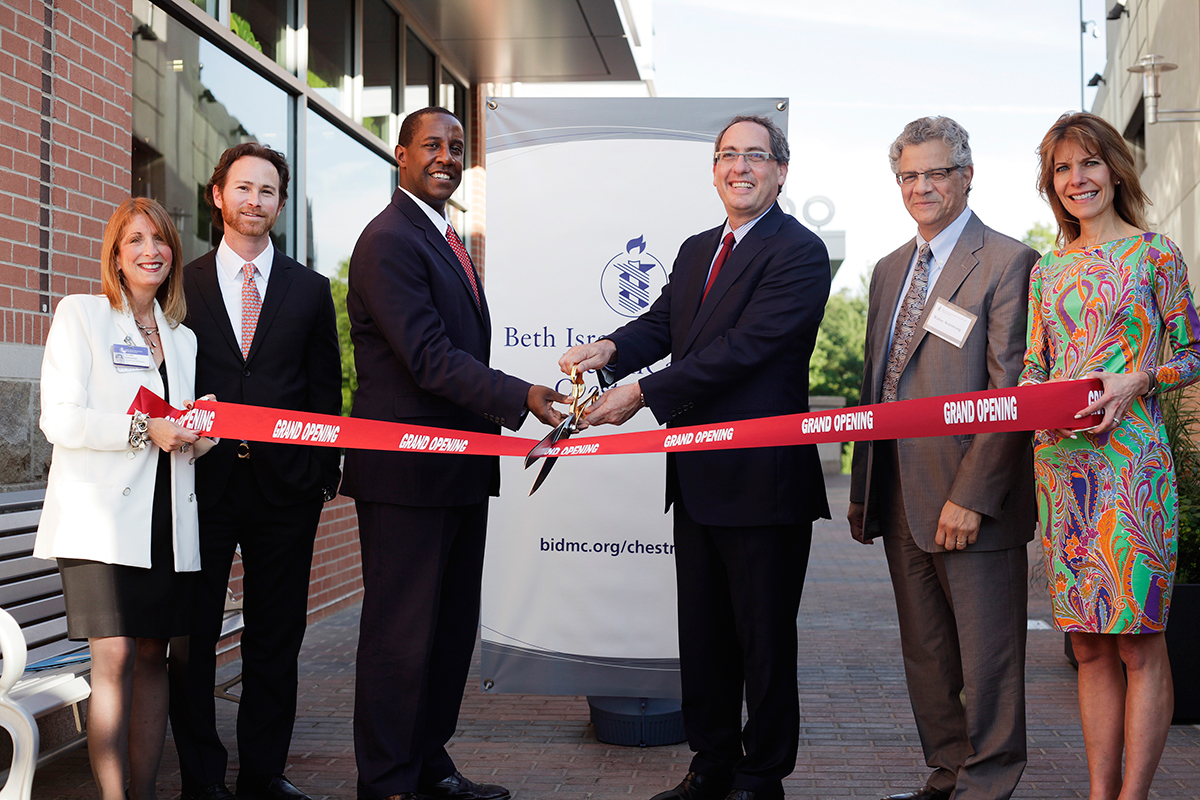Beth Israel Deaconess�s New Clinic Is Open in Chestnut Hill