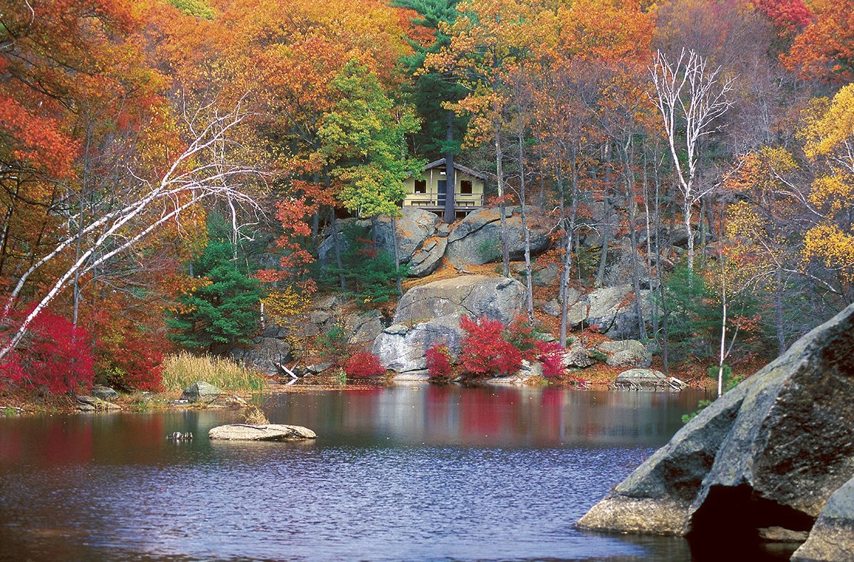 14%20Amazing%20Places%20to%20See%20Fall%20Foliage