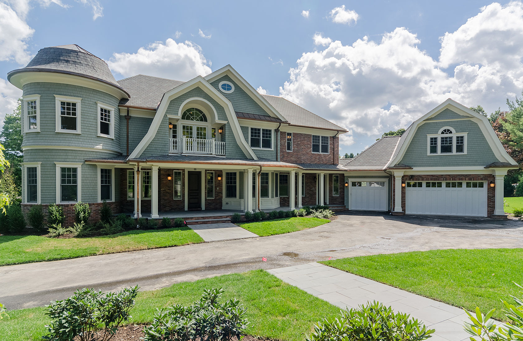 On The Market Nantucket Style In Chestnut Hill   Front2 