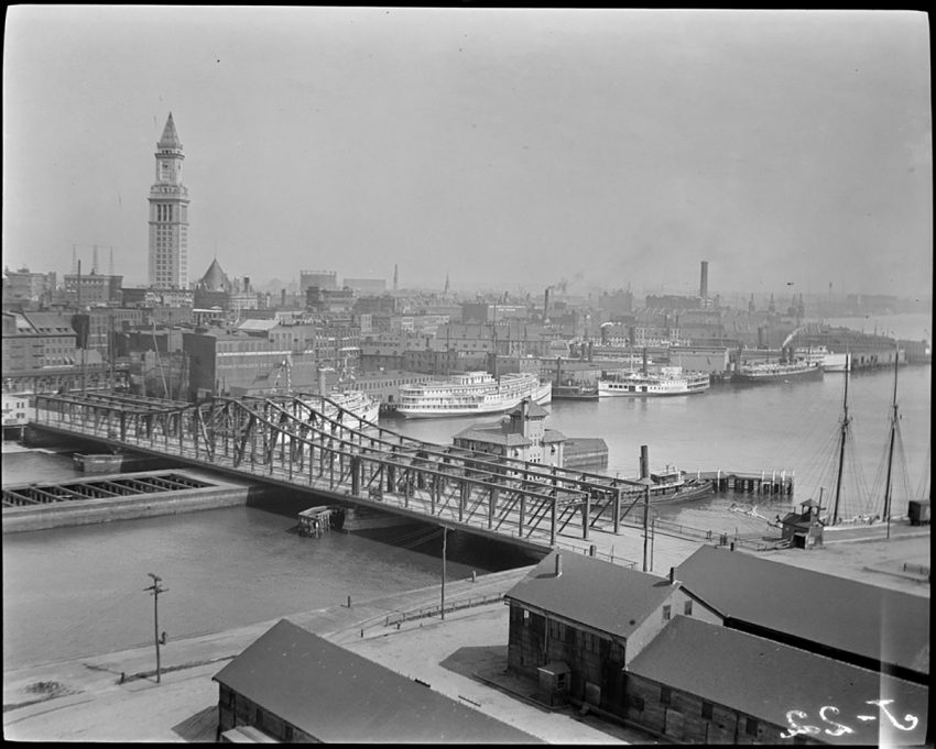 Photos: A History of Boston's Northern Ave. Bridge