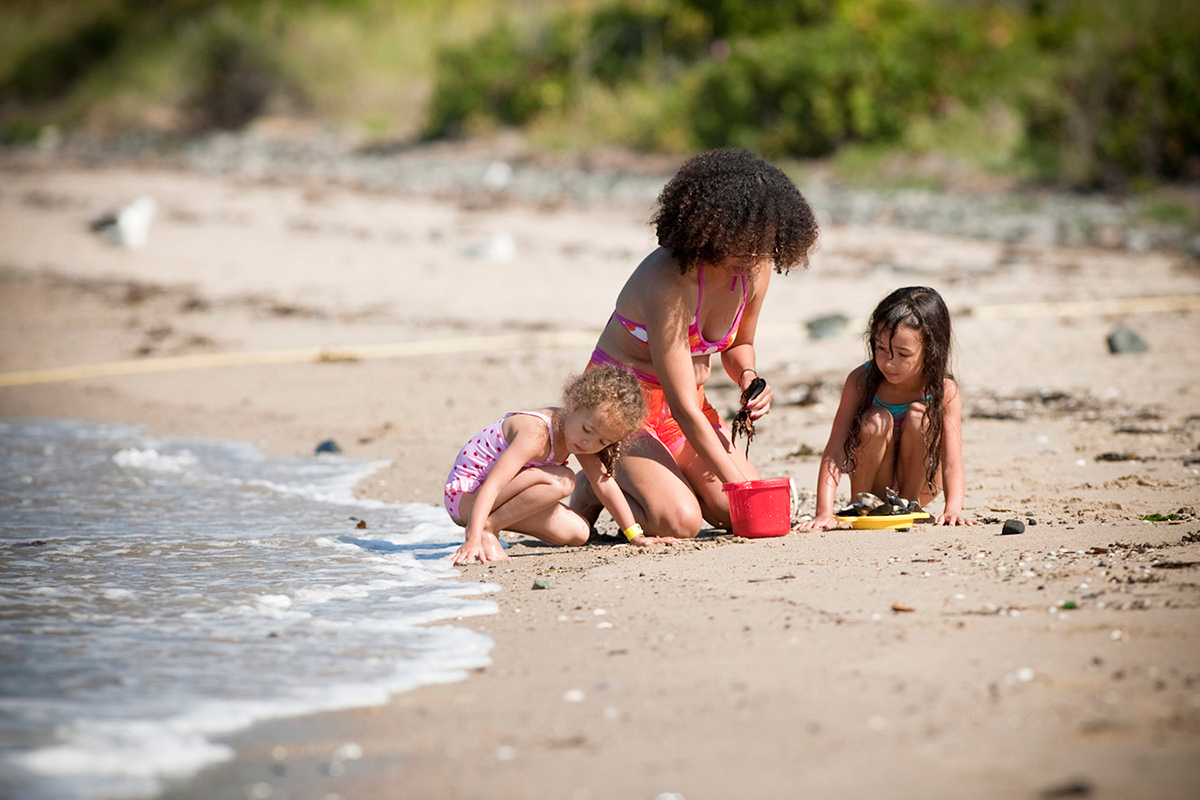 Нудиский пляж и дети