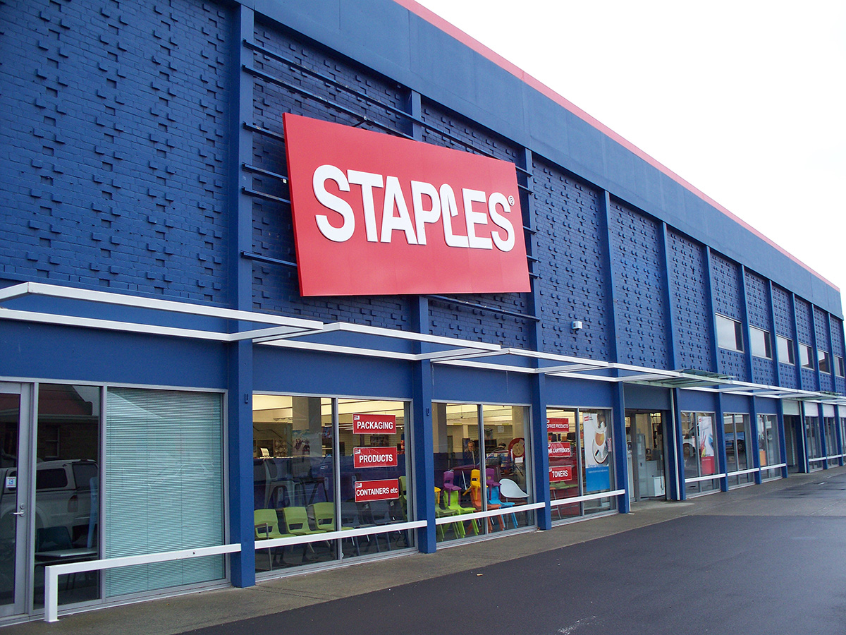 Staples storefront / Photo via Wikimedia Commons 