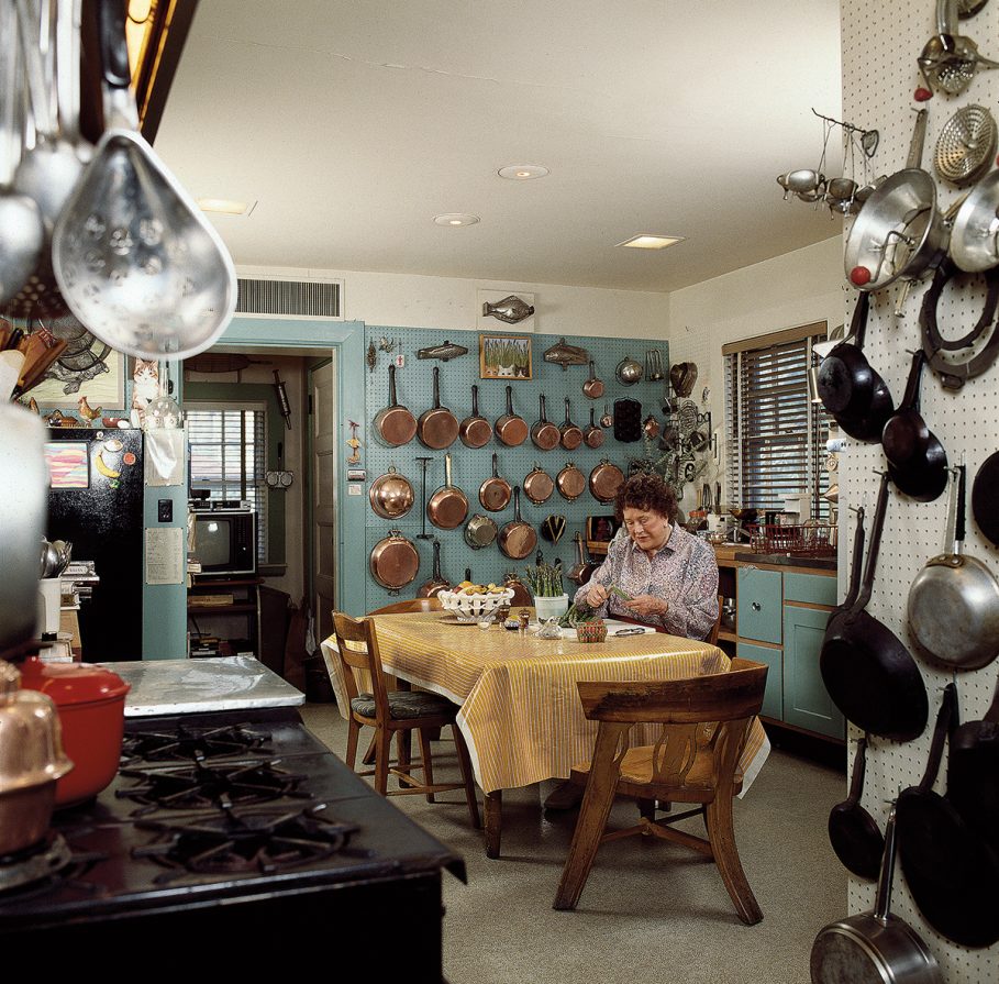 A New Book Applies Julia Child S Sensibilities To Modern Kitchen Design   In Julia Childs Kitchen 1 New 909x895 