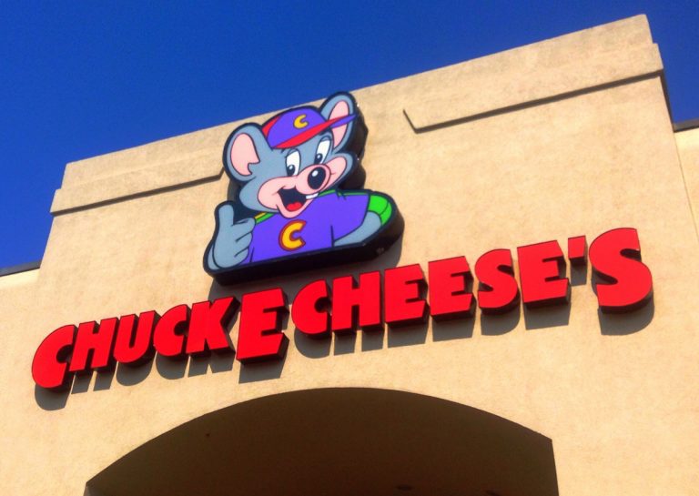 Is This the Rowdiest Chuck E. Cheese in Massachusetts?