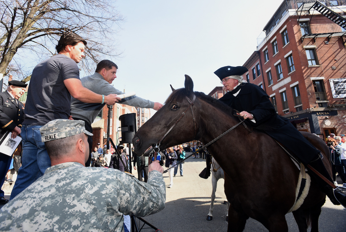 Photo via Mayor's Office/Isabel Leon