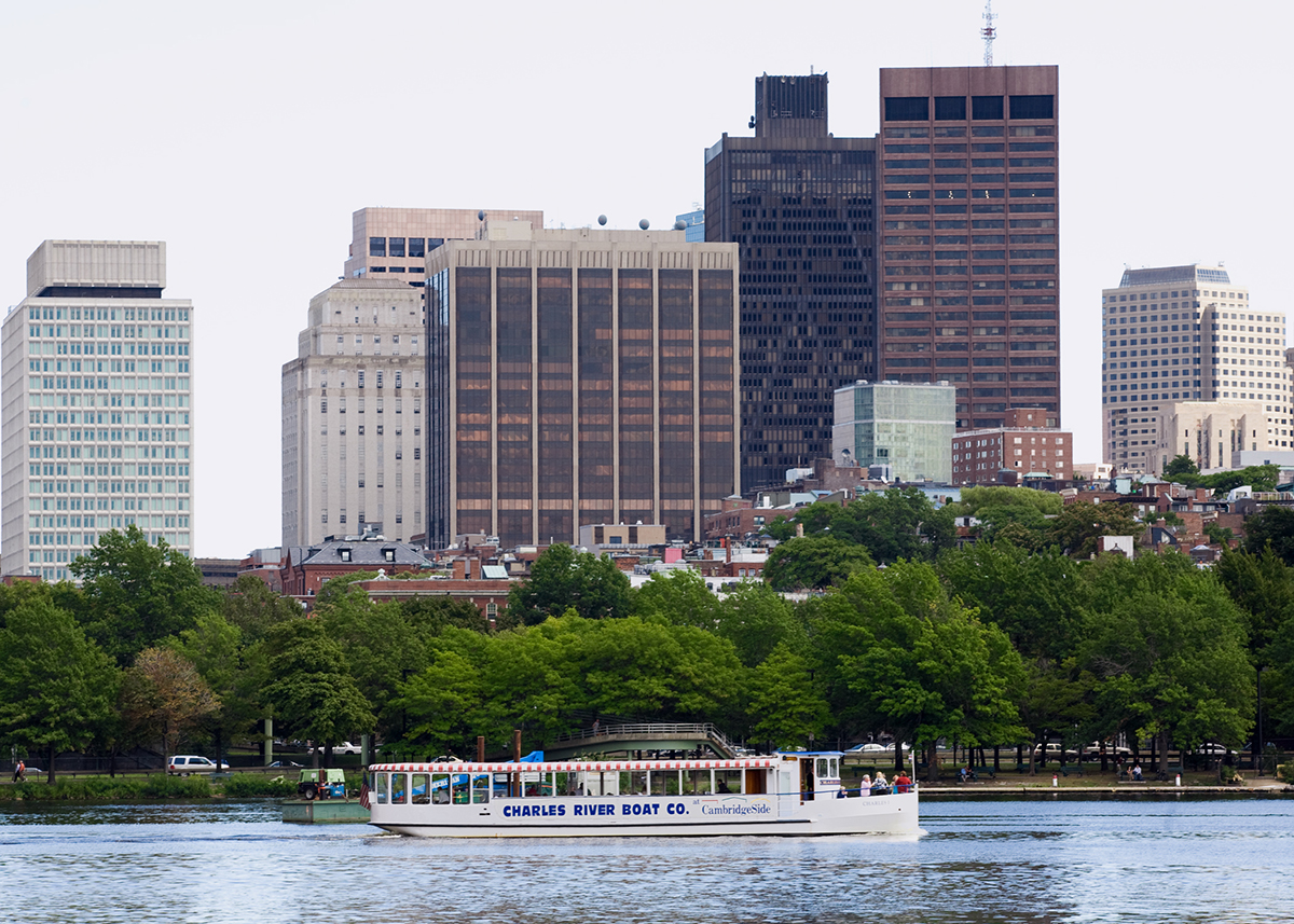 charles riverboat cruise