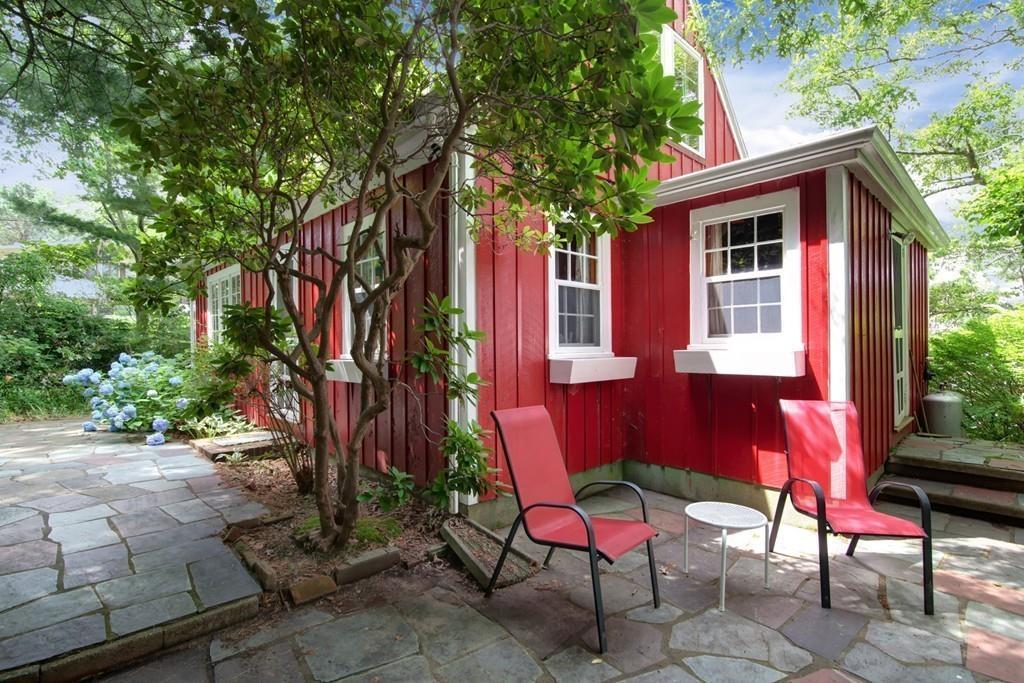 On Market: A Rustic Cottage in Falmouth