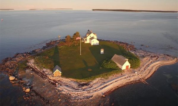 There S A Private Island With A Lighthouse For Sale In Maine   Lighthouse For Sale Maine 2 600x359 