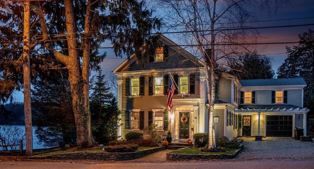 The 10 Most Charming Antique Homes for Sale on the North Shore