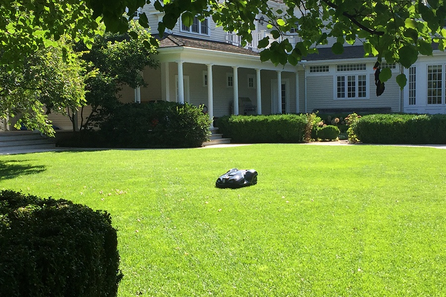 Robotic Lawn Mower Walpole NatureWorks