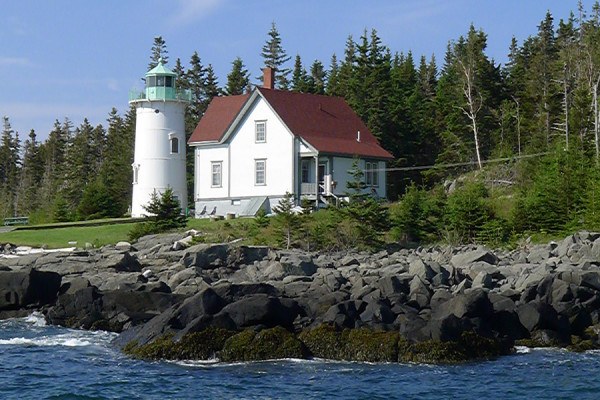 Five New England Lighthouses You Can Stay The Night In