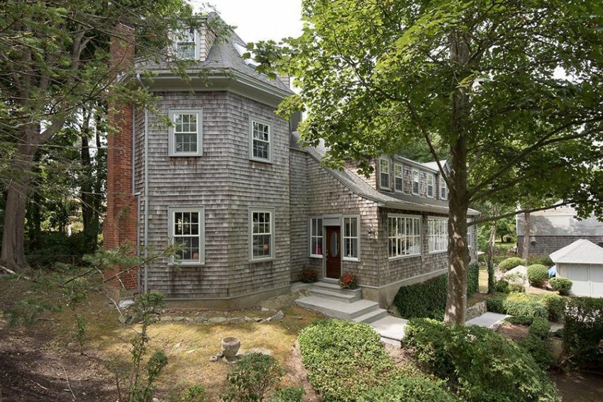 On The Market An Elegant Beach House In Cohasset