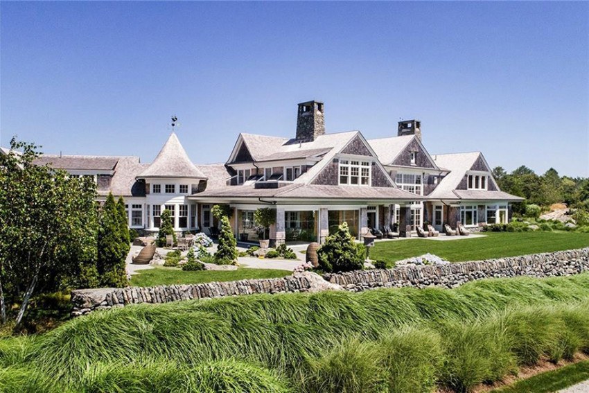 Judge Judy Is Now the Proud Owner of a Newport Mansion