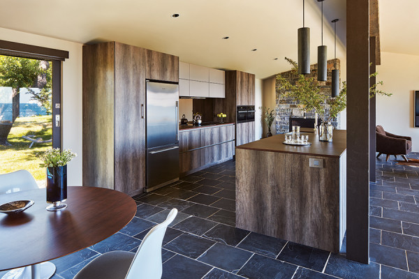 A Seaside Kitchen in Gloucester