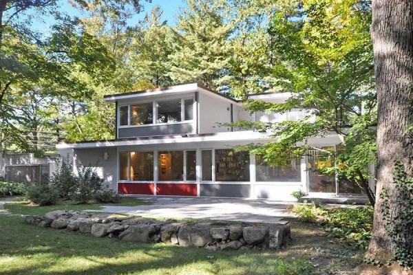 On the Market: A Midcentury Landmark in Lexington