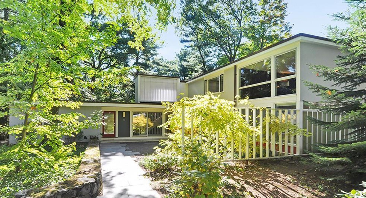 On the Market: A Midcentury Landmark in Lexington