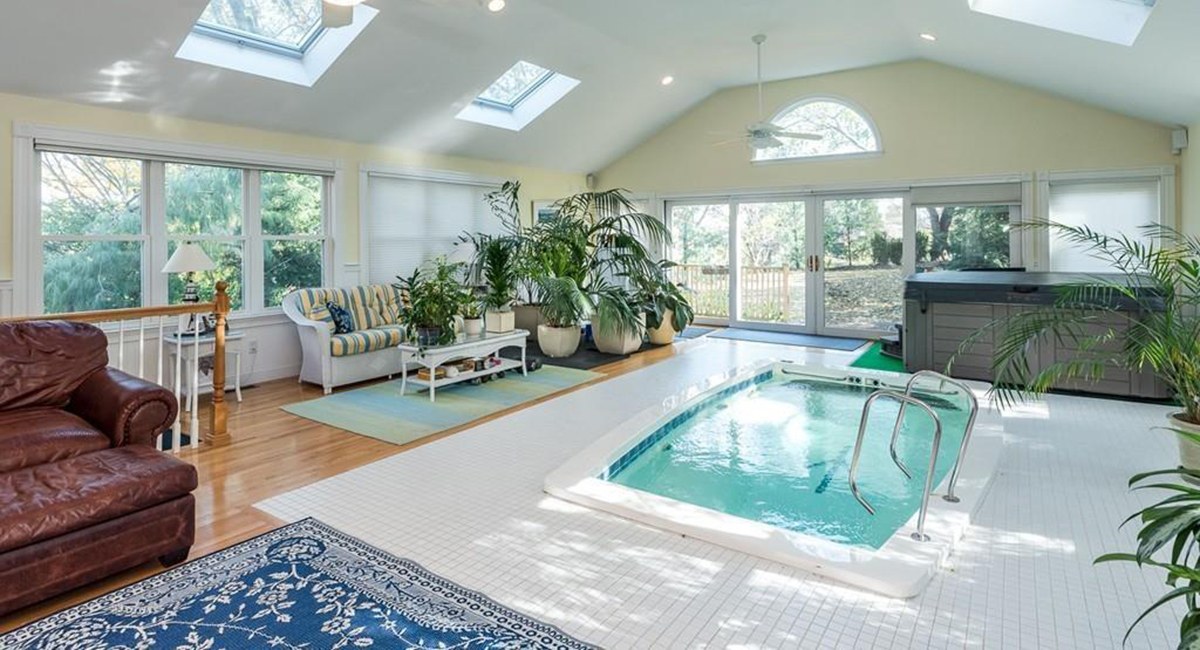 House With Swimming Pool In Living Room