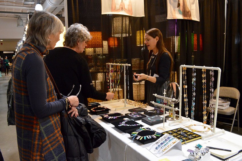 10 Holiday Craft Fairs You Should Check Out Around Boston