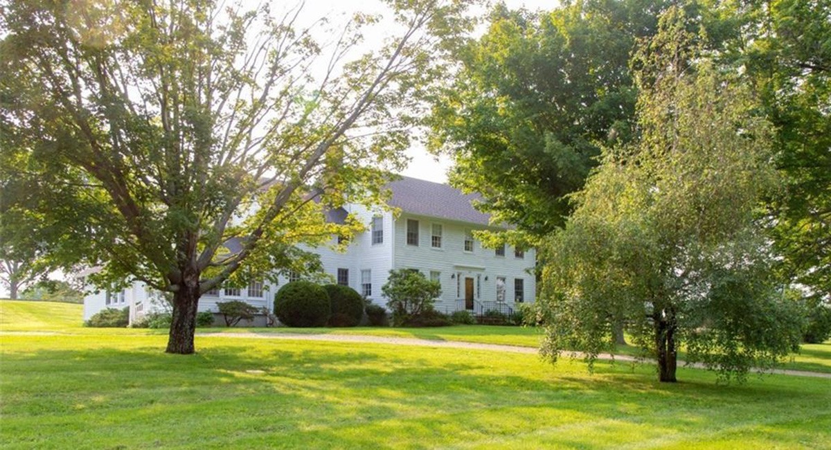 Five Beautiful Old Farm Houses for Sale in Connecticut