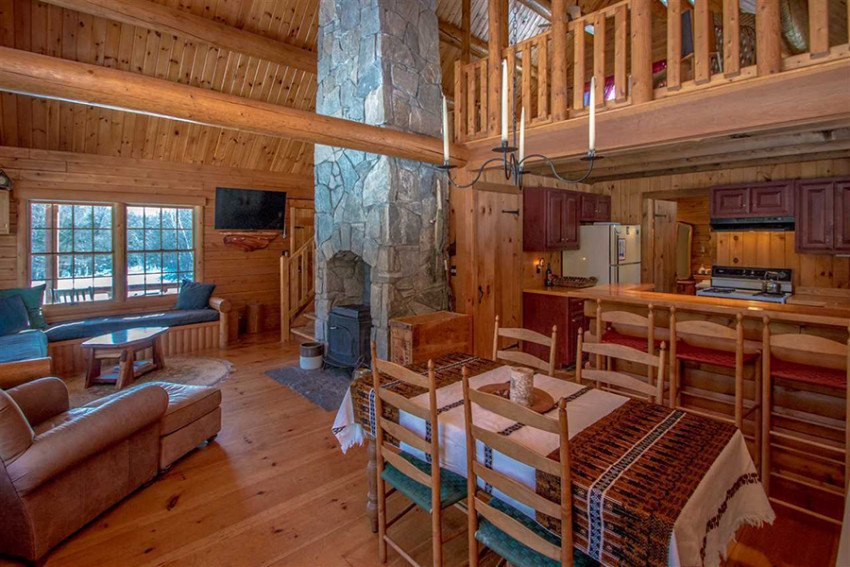 On the Market: A Log Cabin in the White Mountains