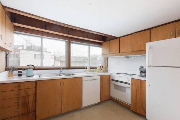 On the Market: A Midcentury Charmer in Cambridge