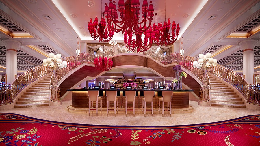Has Boston's Nightlife Gone Vegas, Baby?