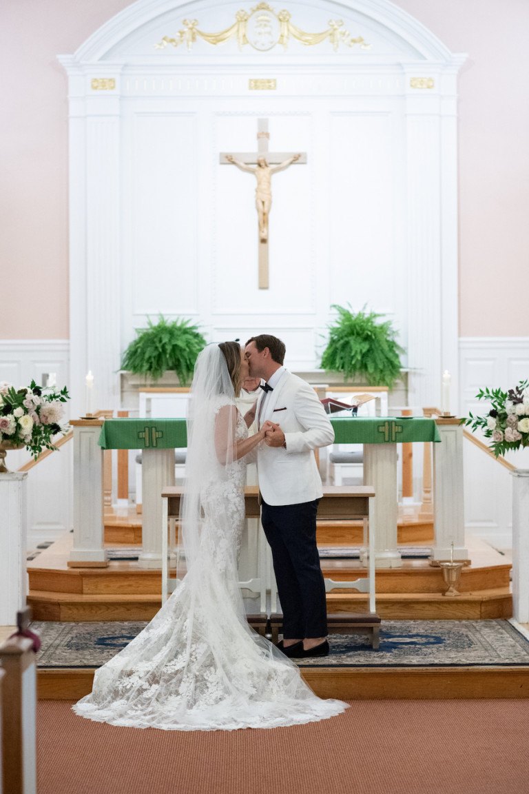 hyannis yacht club wedding