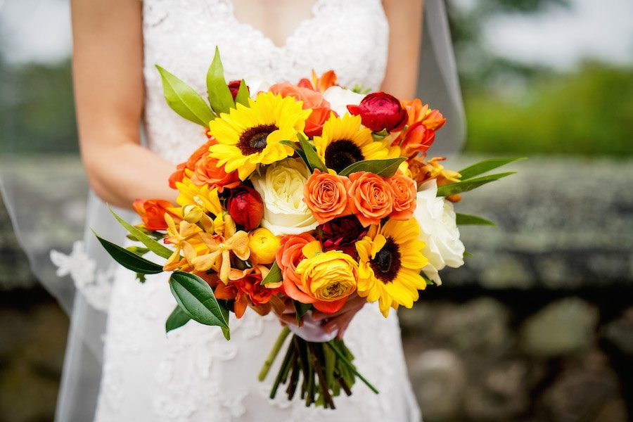 autumnal bridal bouquet