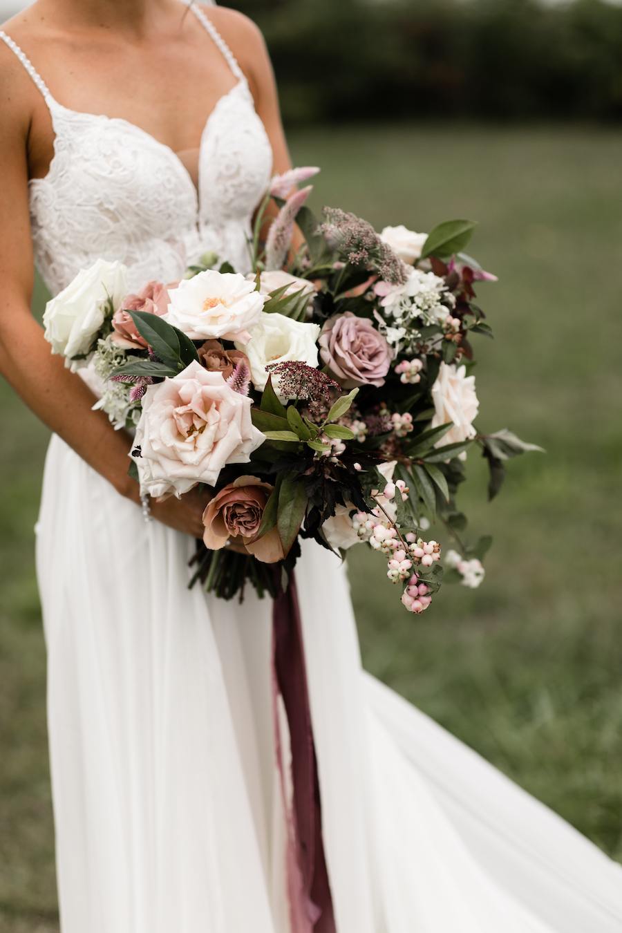 bride and bridesmaid bouquets