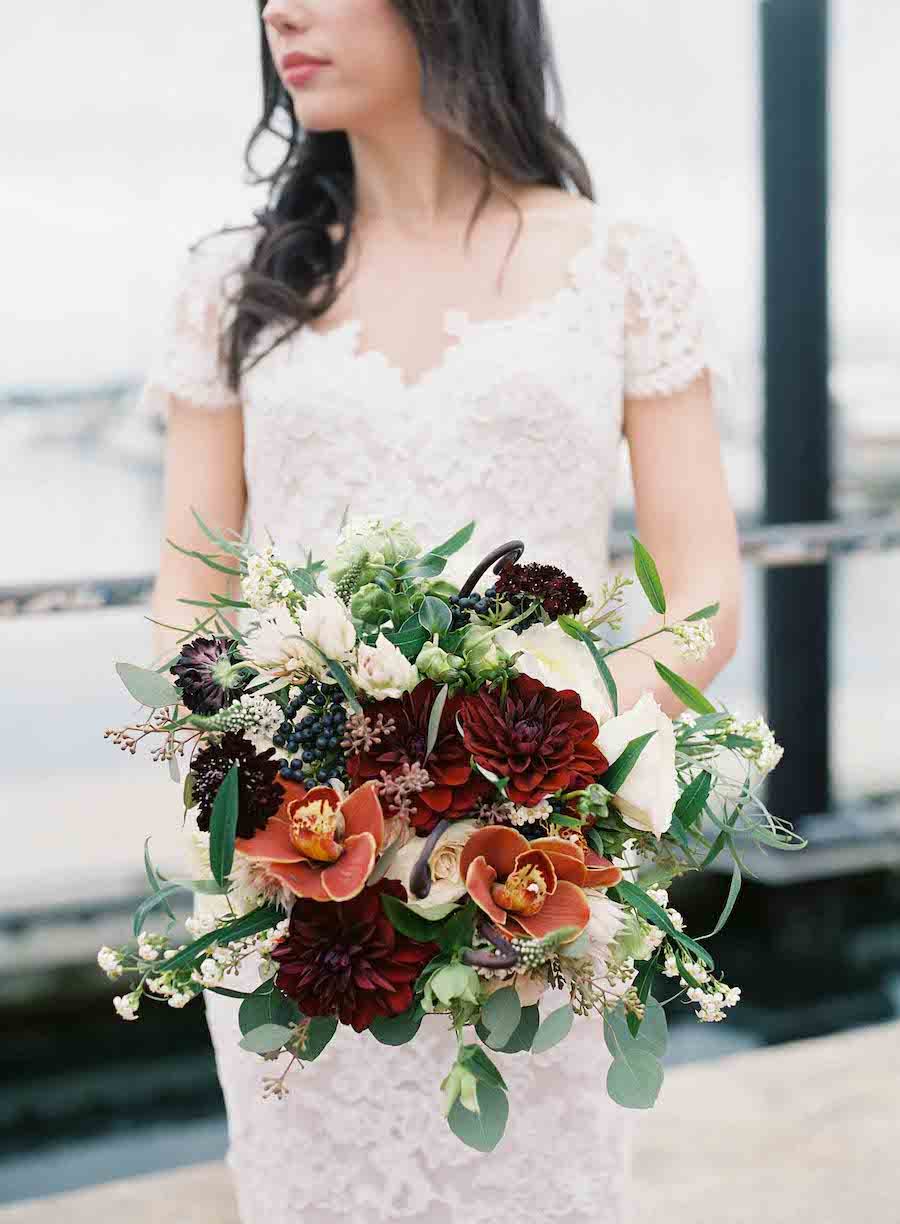 autumnal bridal bouquet