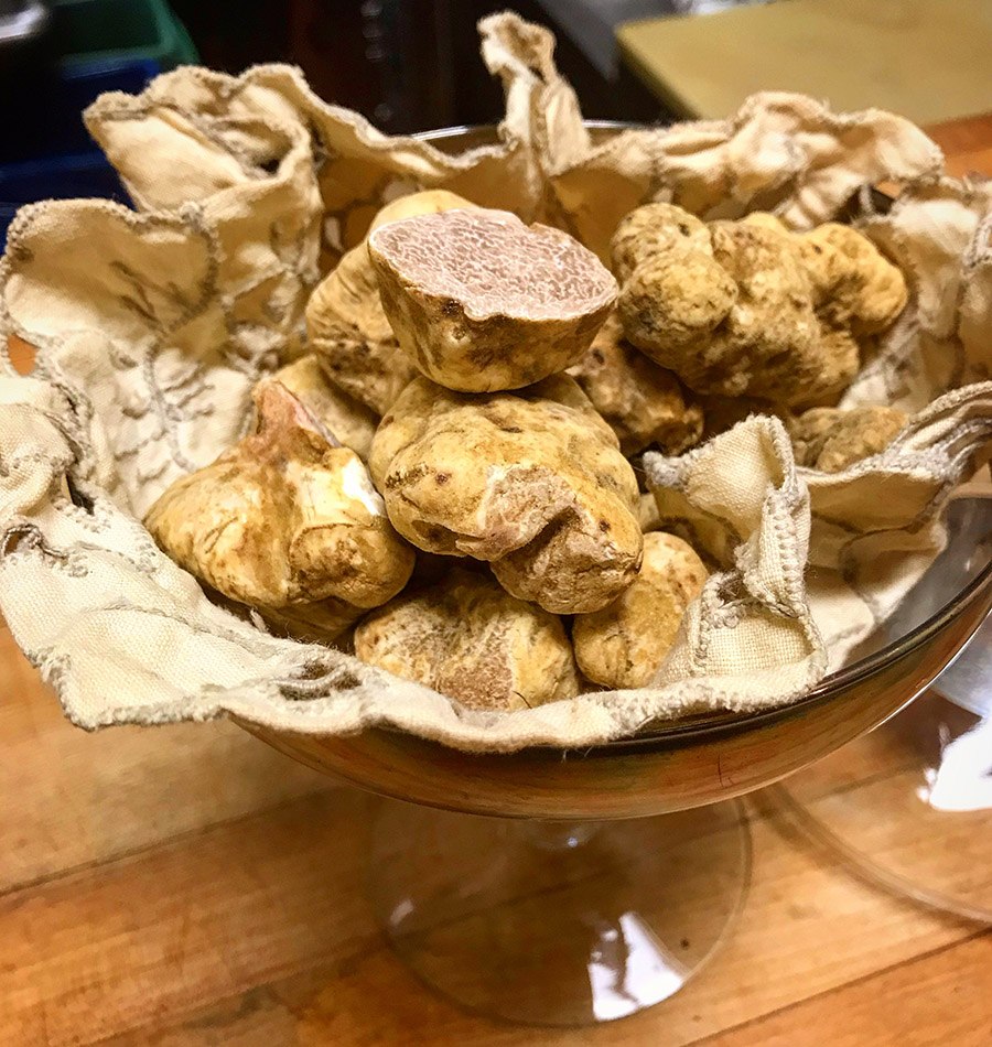 Bondir white truffles