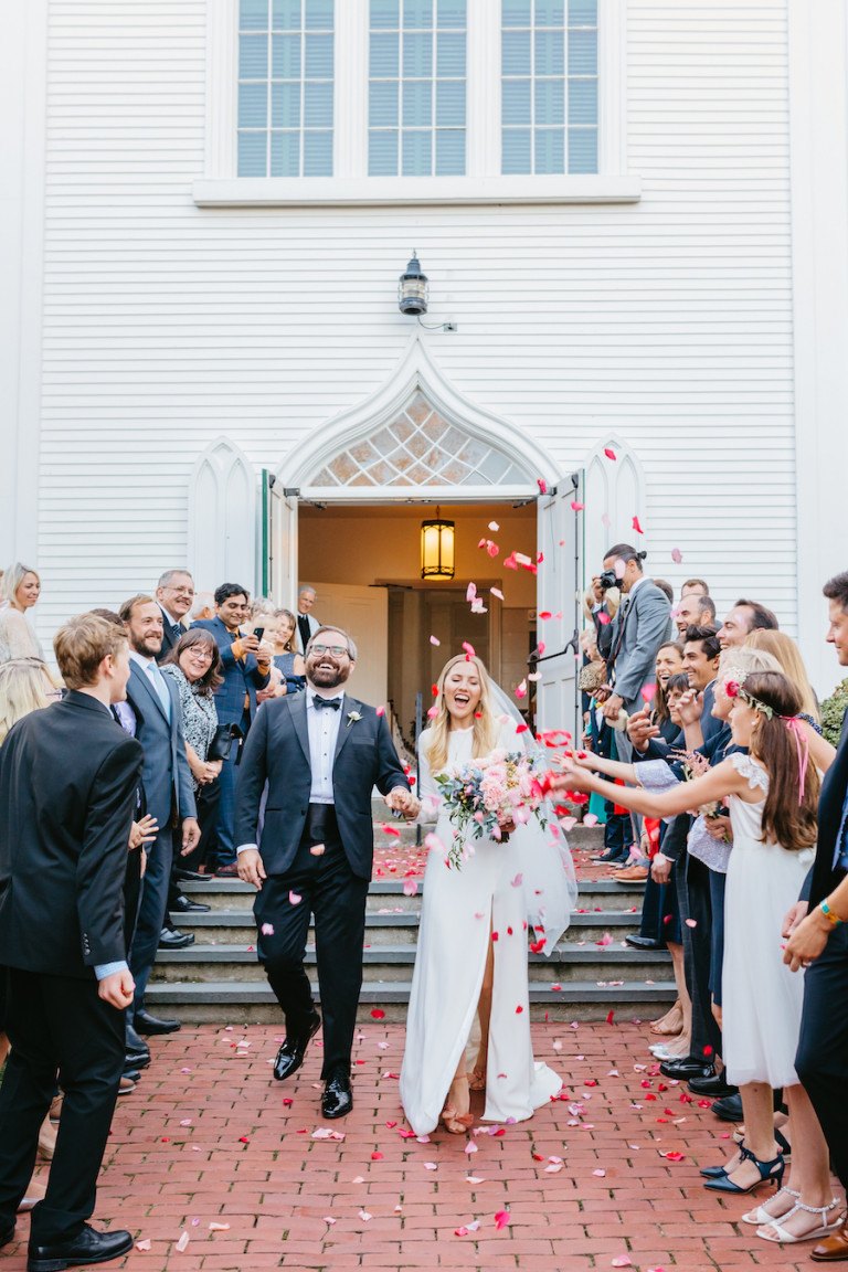 This Nantucket Hotel Wedding Was Both Colorful and Classic