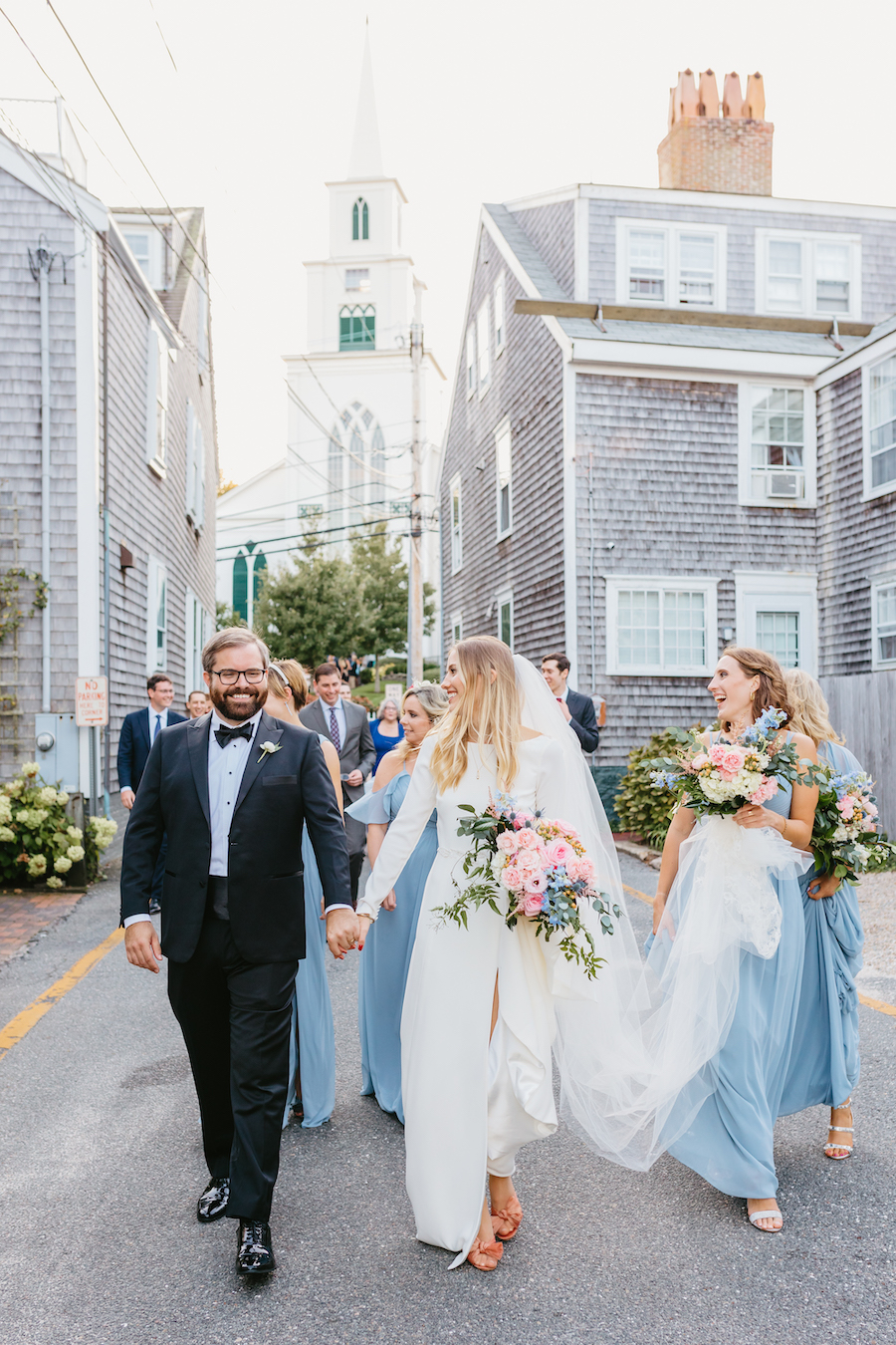 This Nantucket Hotel Wedding Was Both Colorful and Classic