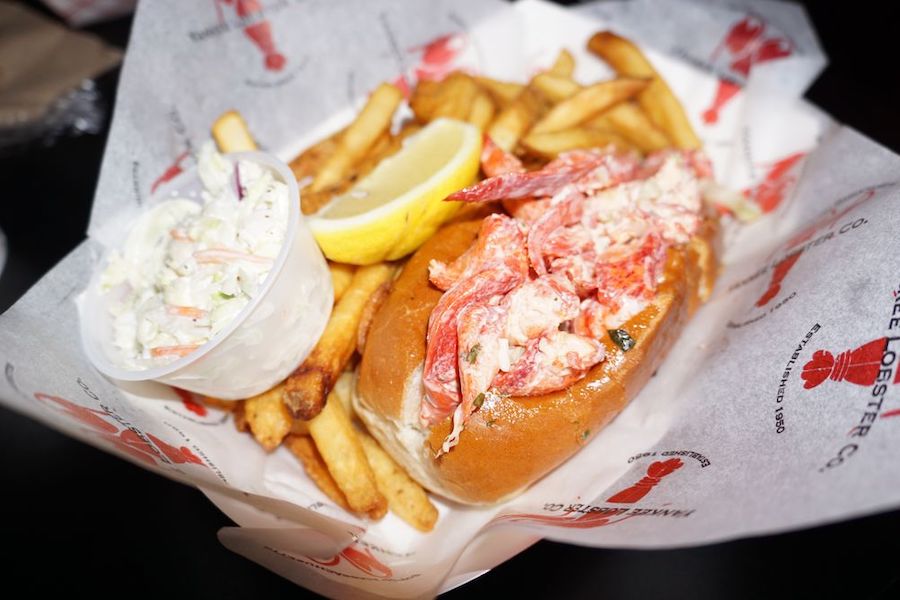 yankee lobster roll