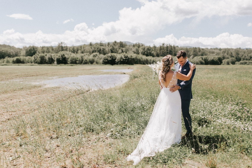 At Hardy Farm, An Outdoorsy Couple Threw an Earthy, Elegant Wedding