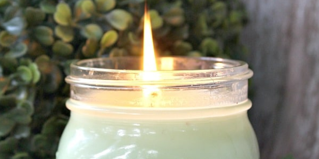 Eight Clean Burning DIY Candles to Make This Winter