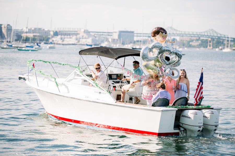 mariage en bateau dans le port de boston