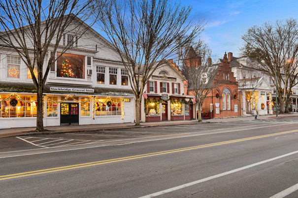 Two Stockbridge Buildings Made Famous in a Norman Rockwell Painting ...