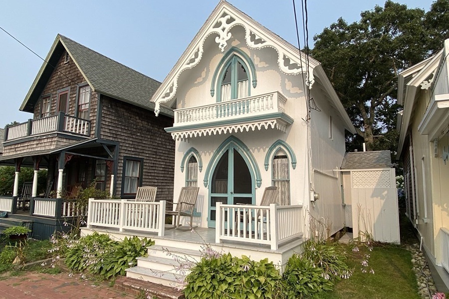 gingerbread cottage 1