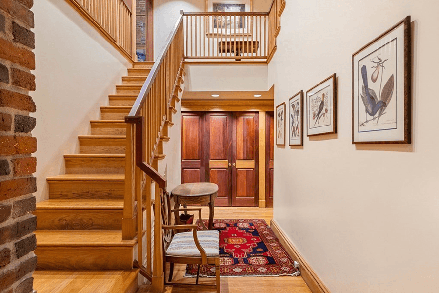 north end penthouse stairs