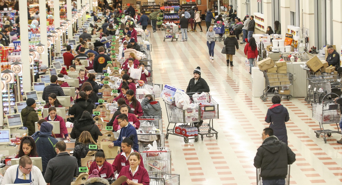 New Rochester Market Basket opens today